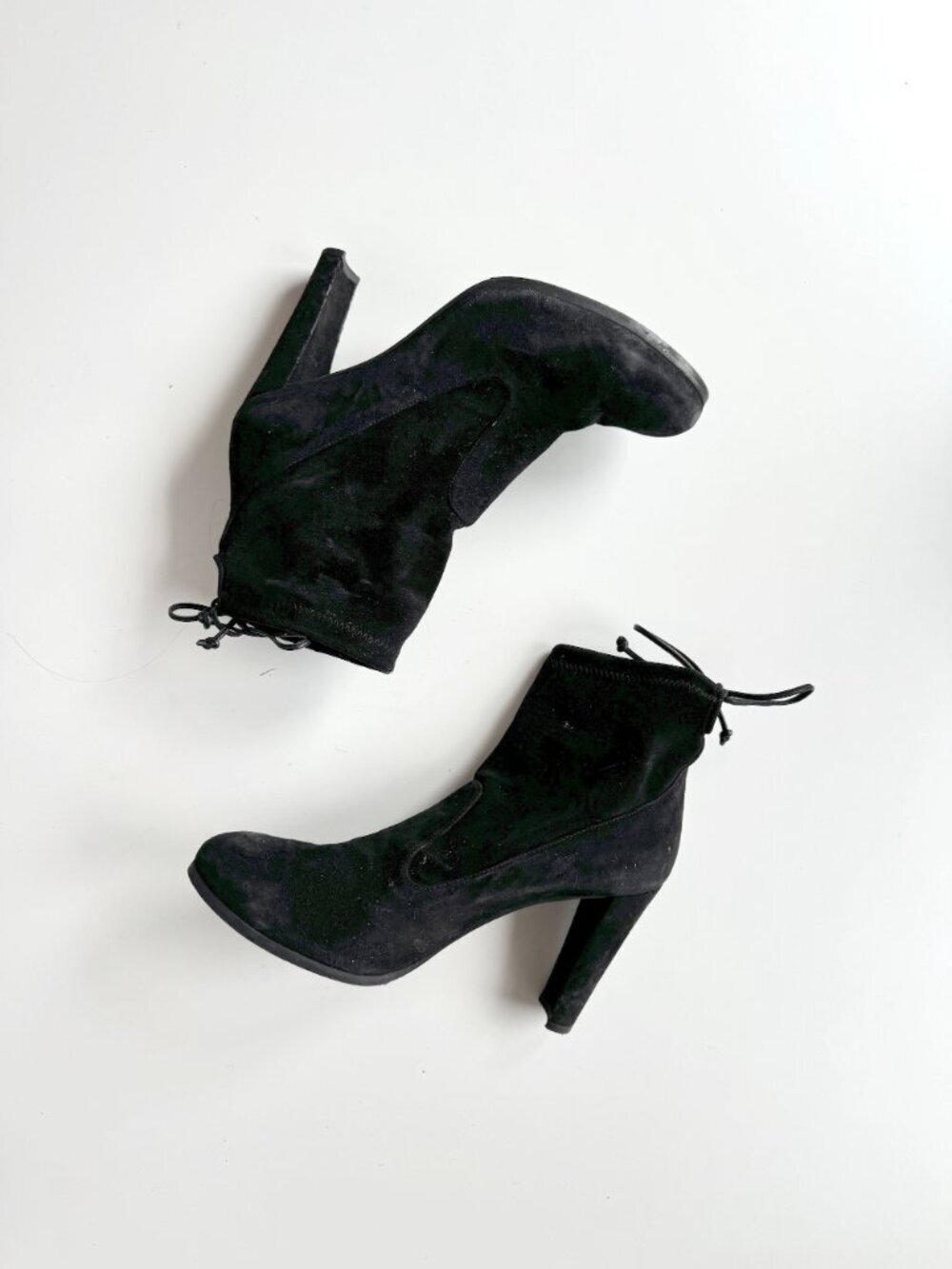 STUART WEITZMAN Catch Black Suede Block Heel Ankle Tie Booties Boots, Size 40.5